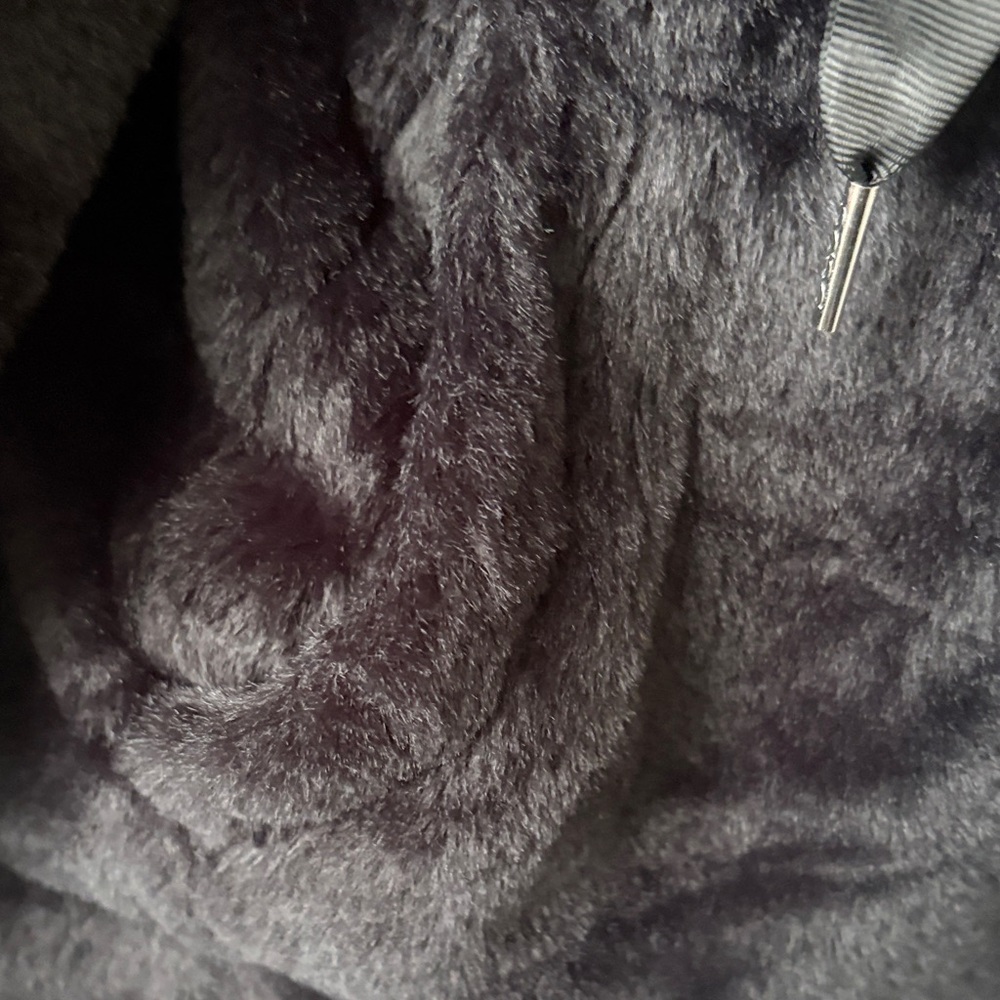 New ♥️ Bebe Black Plush Fur Zip Up Hoodie with Logo Jacket Coat Medium M - Picture 3 of 7